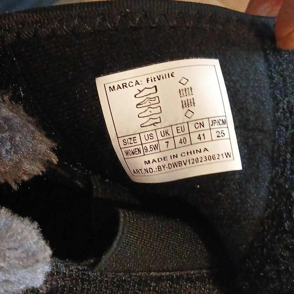 NWOT Women's FitVille Black Neuropathy Wide Feet Winter Boots. Size 9.5 - Picture 11 of 17